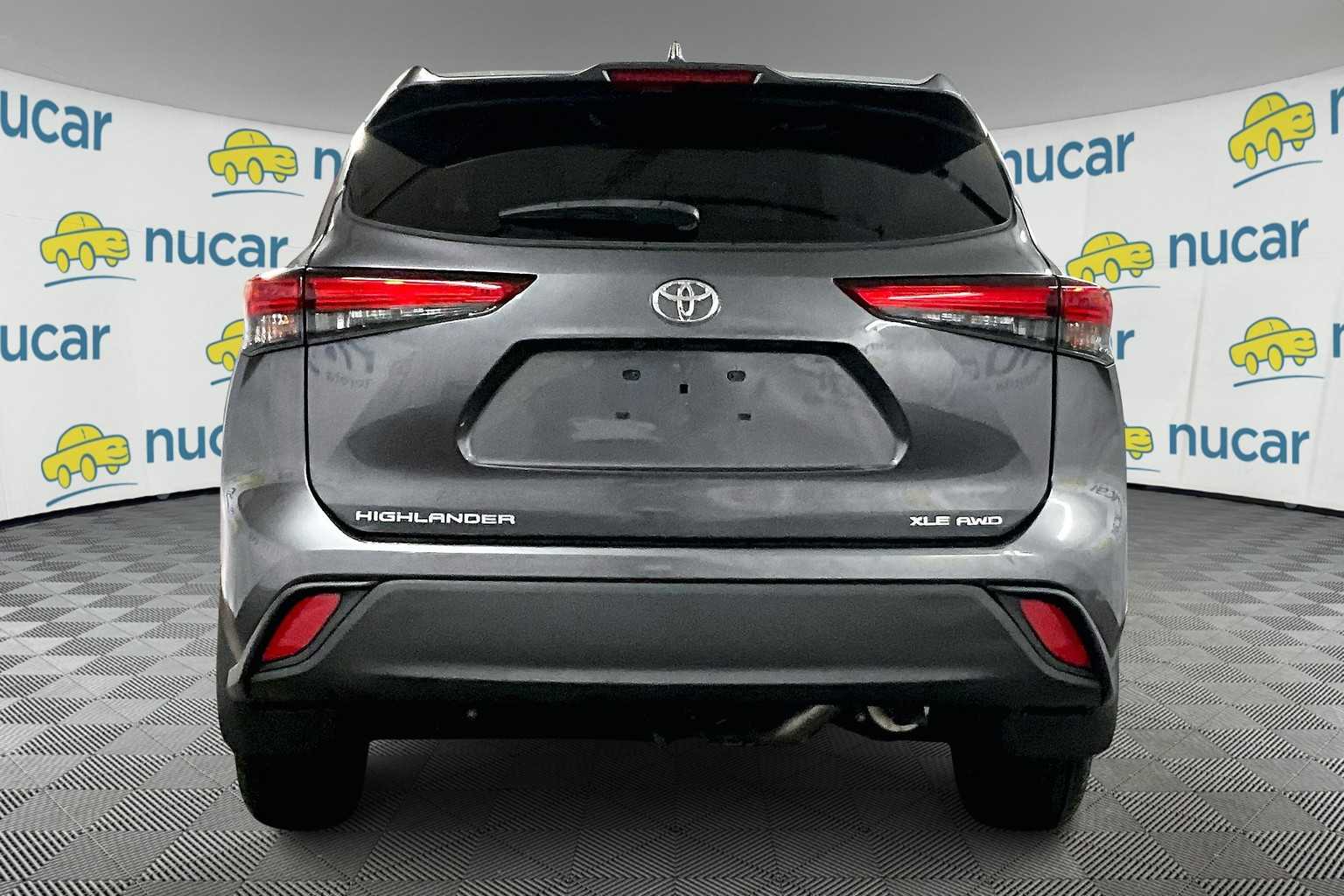 used 2022 Toyota Highlander car, priced at $33,777