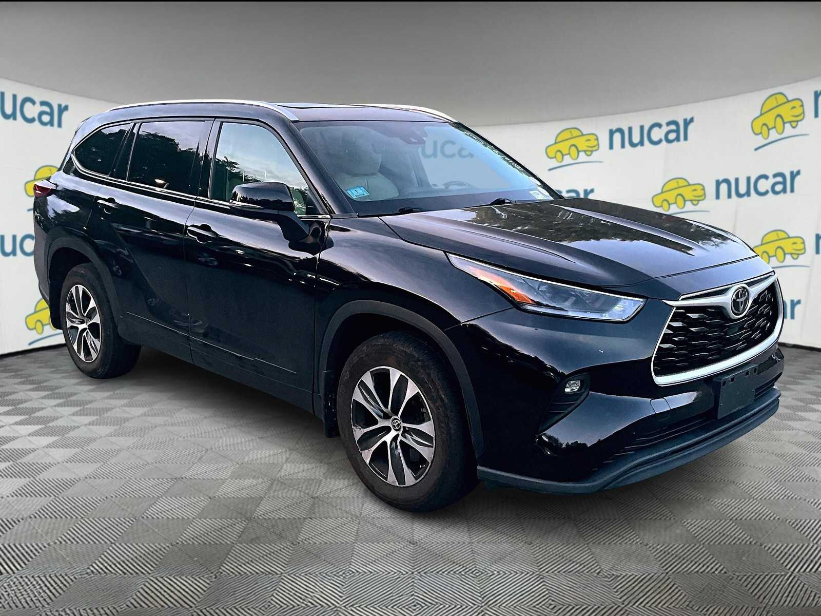 used 2021 Toyota Highlander car, priced at $31,987
