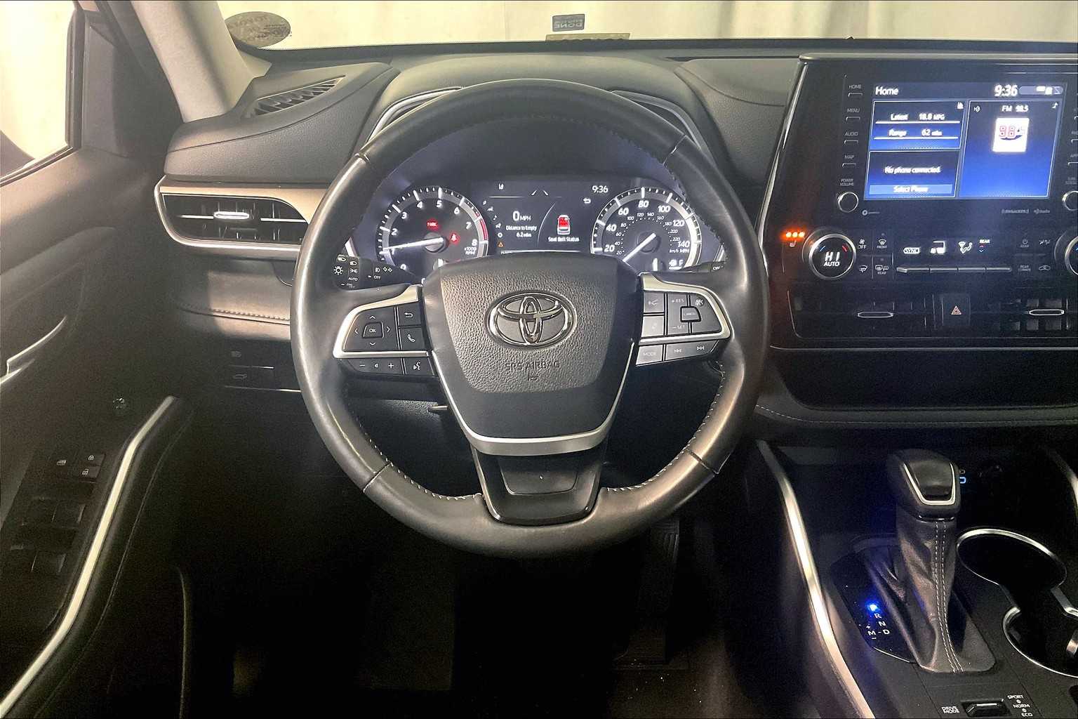 used 2022 Toyota Highlander car, priced at $36,488