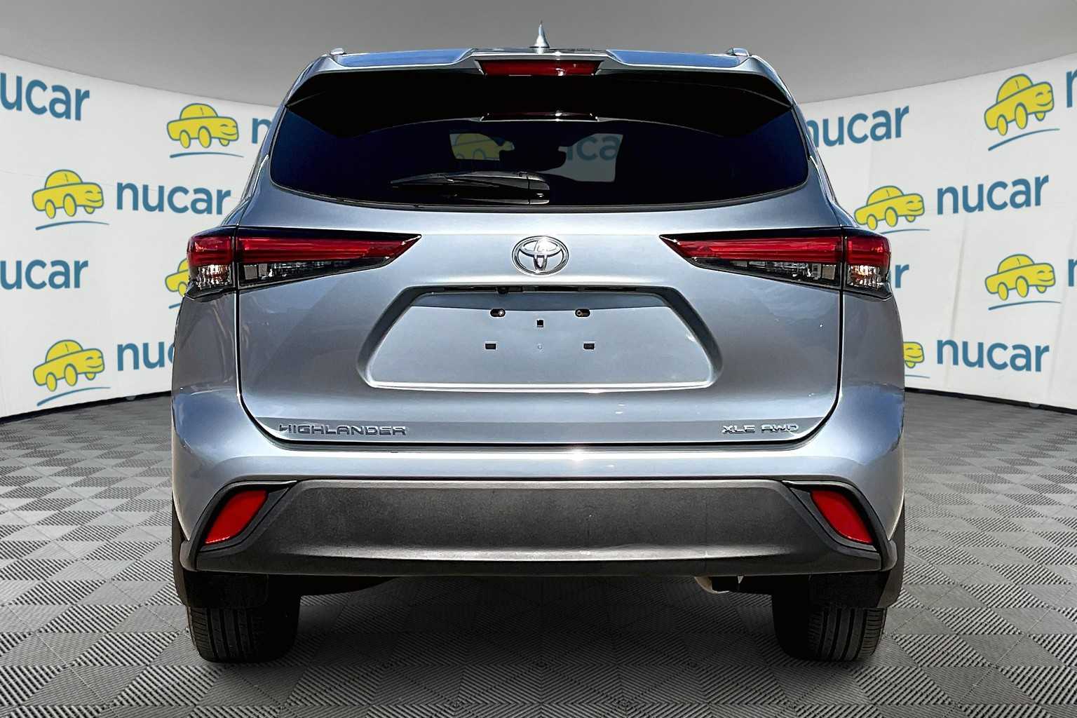 used 2022 Toyota Highlander car, priced at $36,788