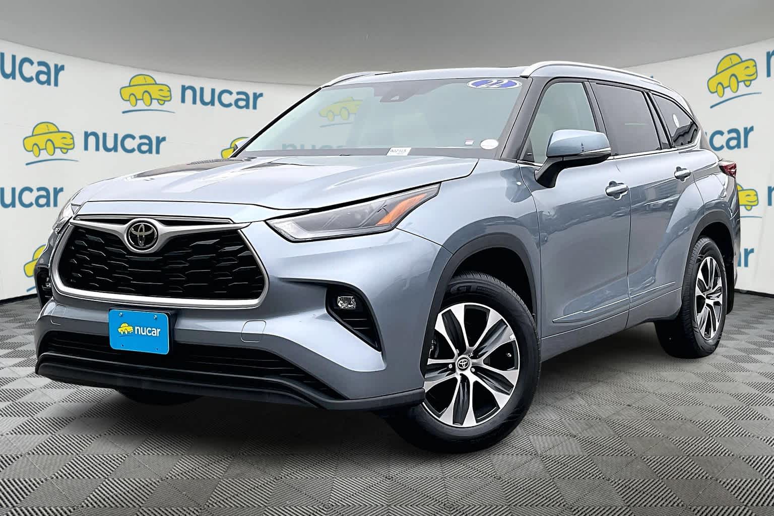used 2022 Toyota Highlander car, priced at $37,388