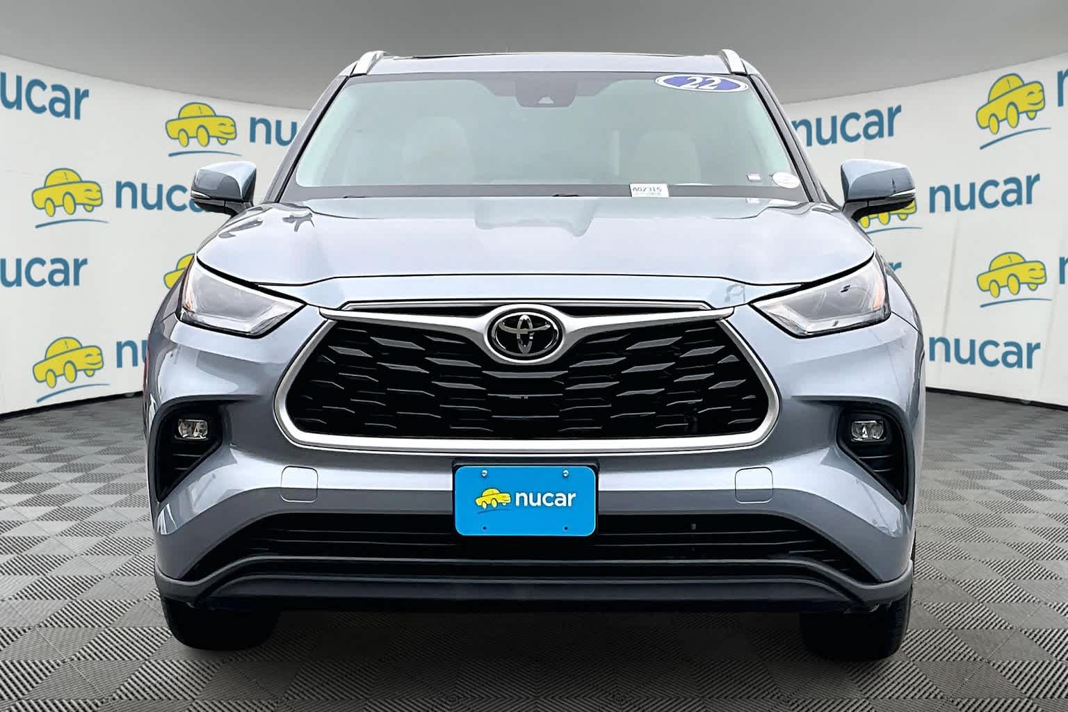 used 2022 Toyota Highlander car, priced at $37,388