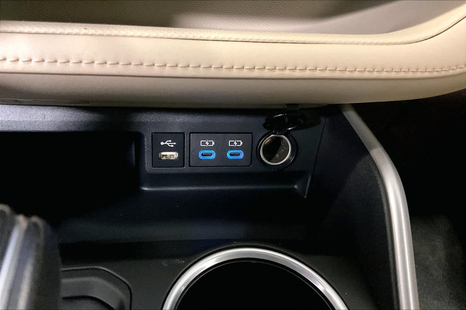 used 2022 Toyota Highlander car, priced at $37,388
