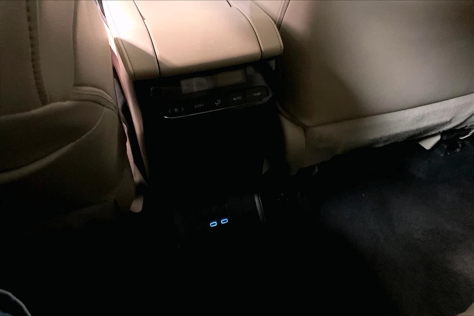 used 2022 Toyota Highlander car, priced at $37,388