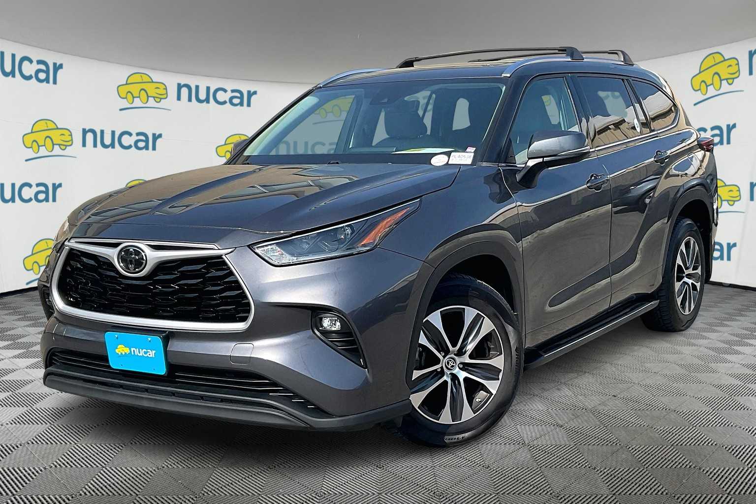 used 2021 Toyota Highlander car, priced at $34,575