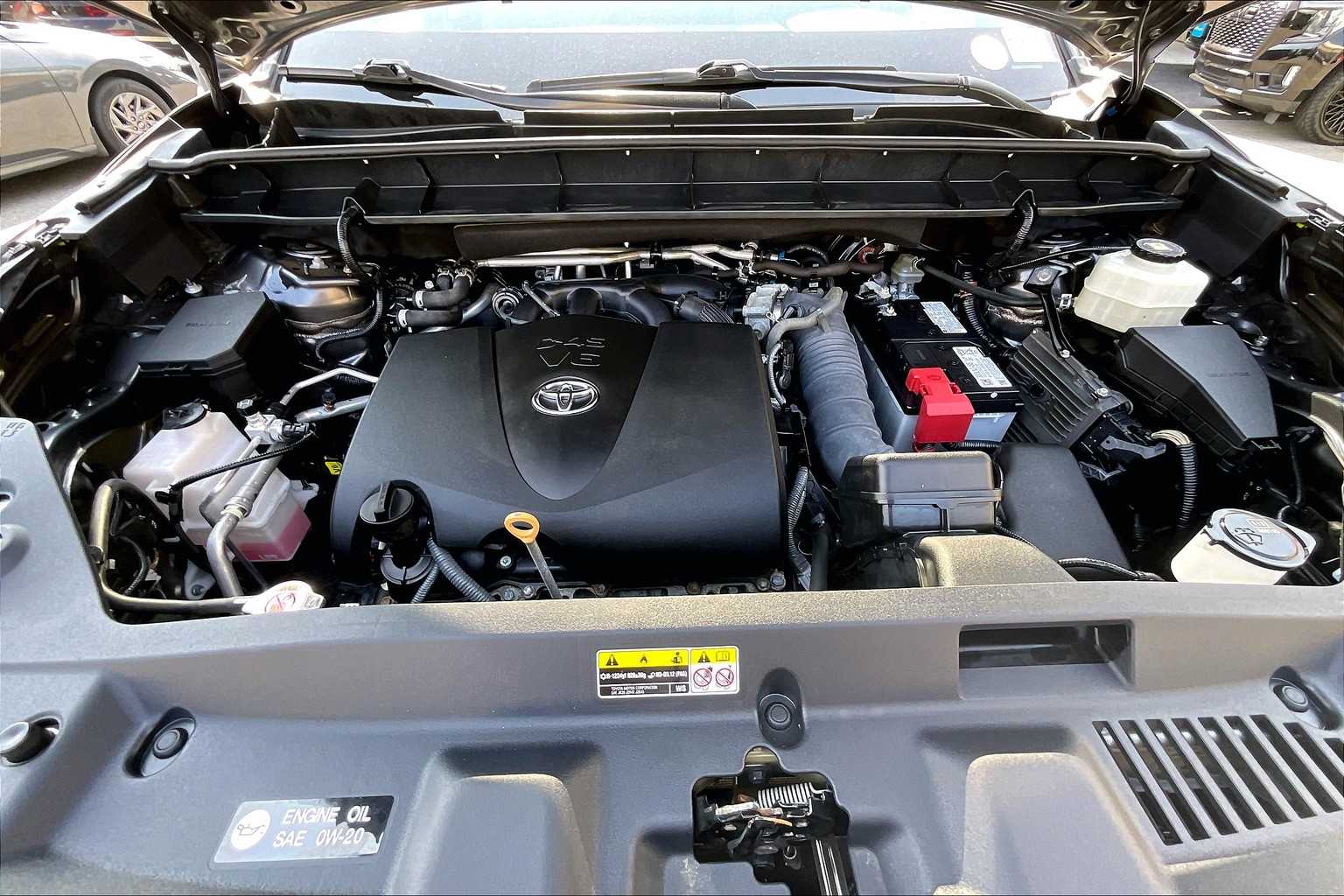 used 2021 Toyota Highlander car, priced at $34,575