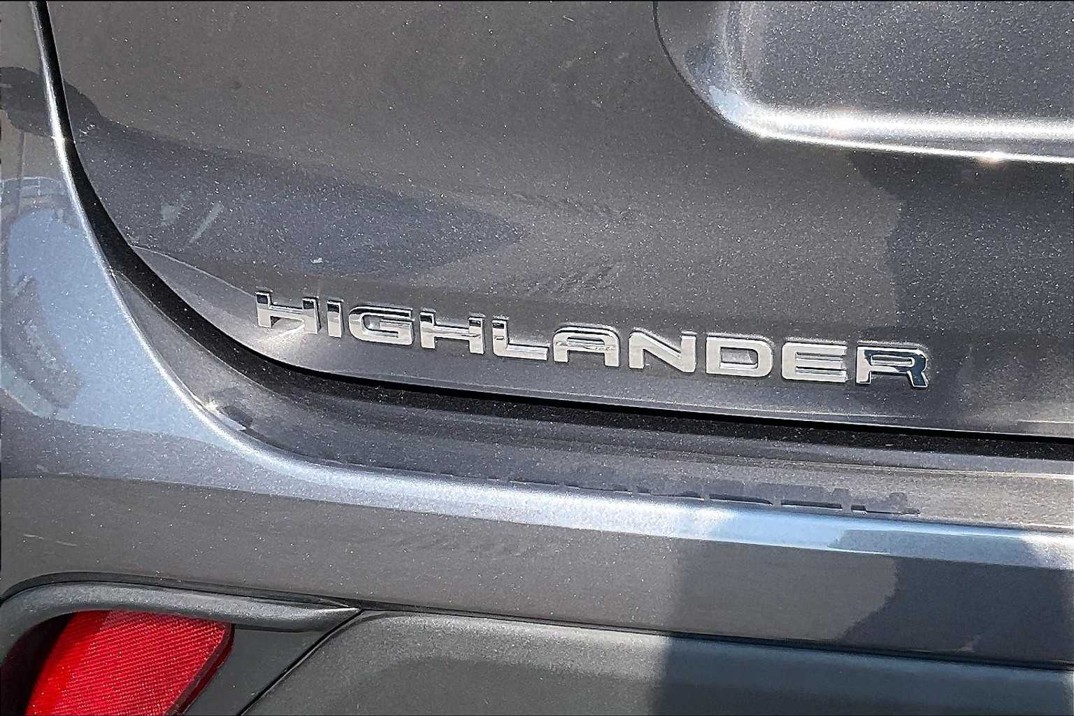 used 2021 Toyota Highlander car, priced at $34,575