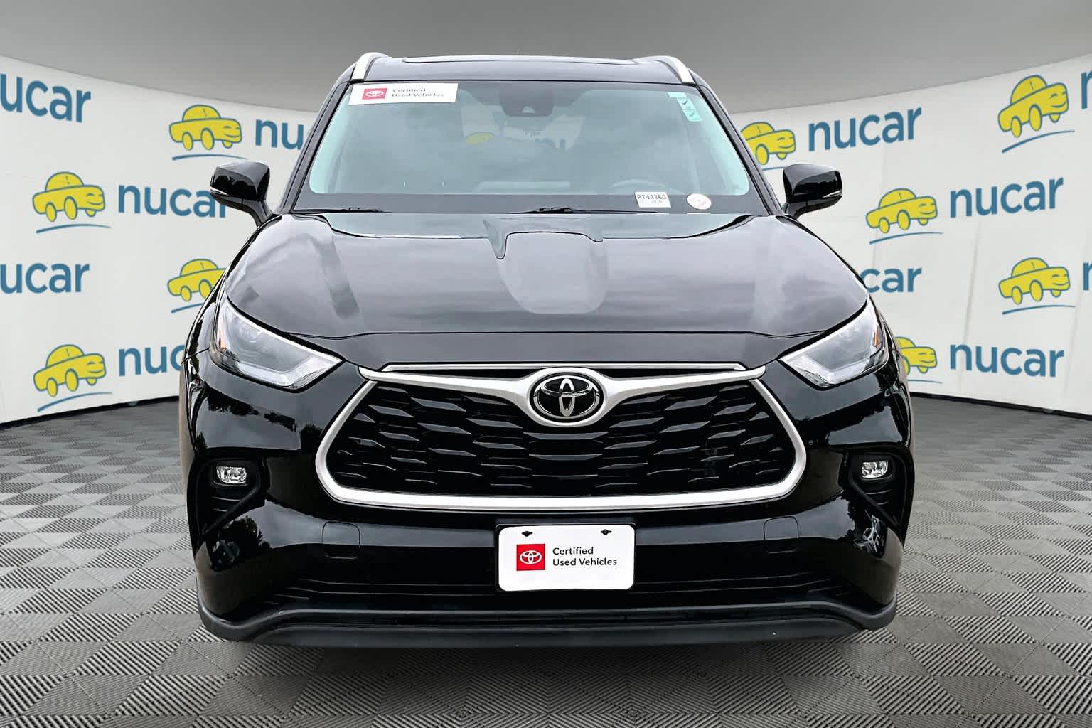 used 2022 Toyota Highlander car, priced at $35,888