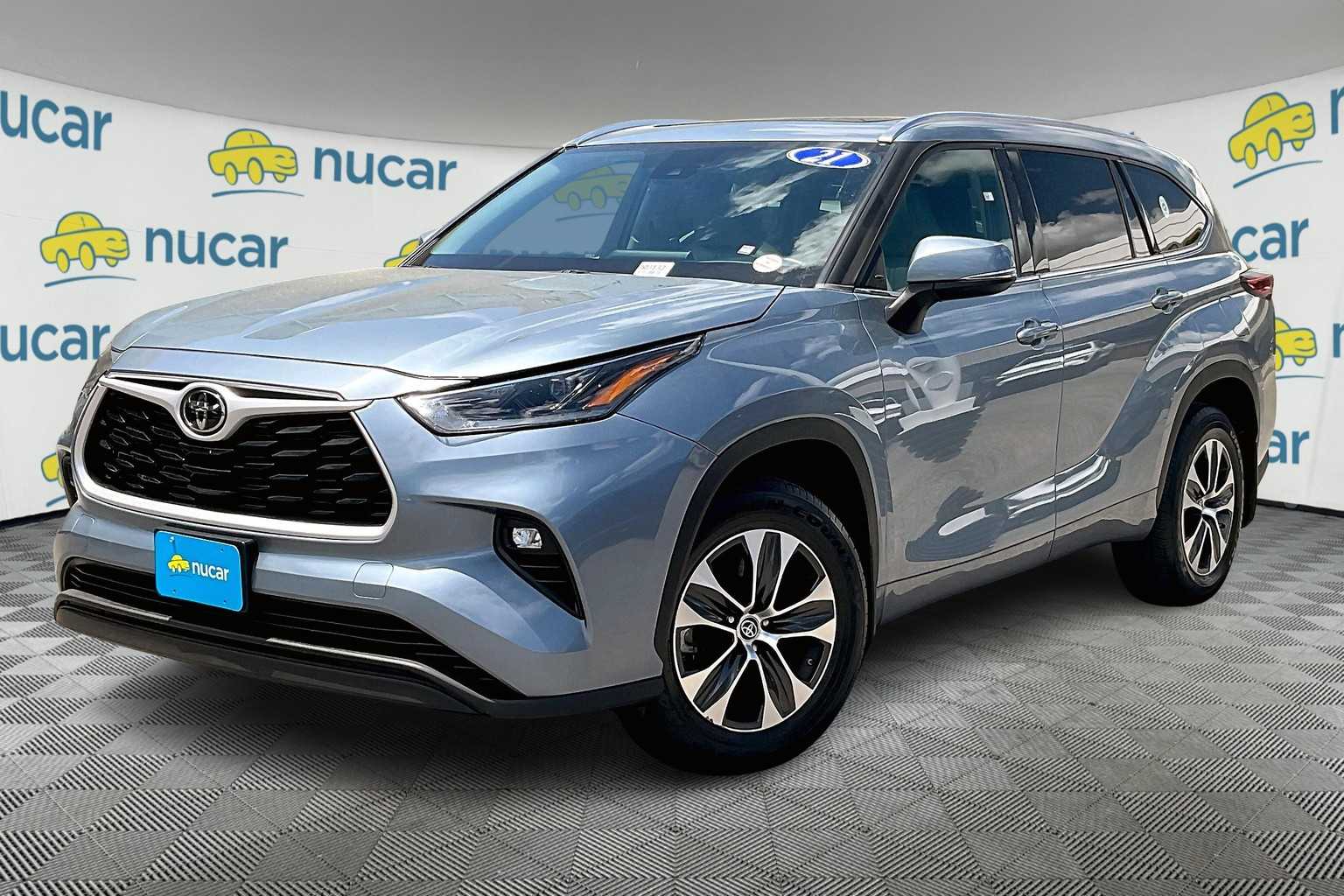 used 2021 Toyota Highlander car, priced at $35,788