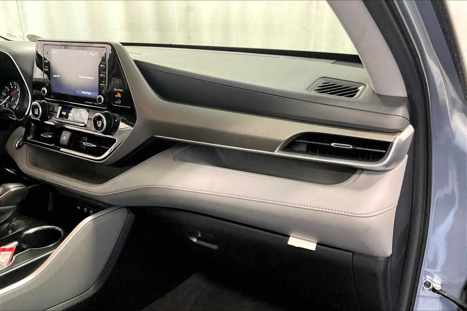 used 2021 Toyota Highlander car, priced at $35,788