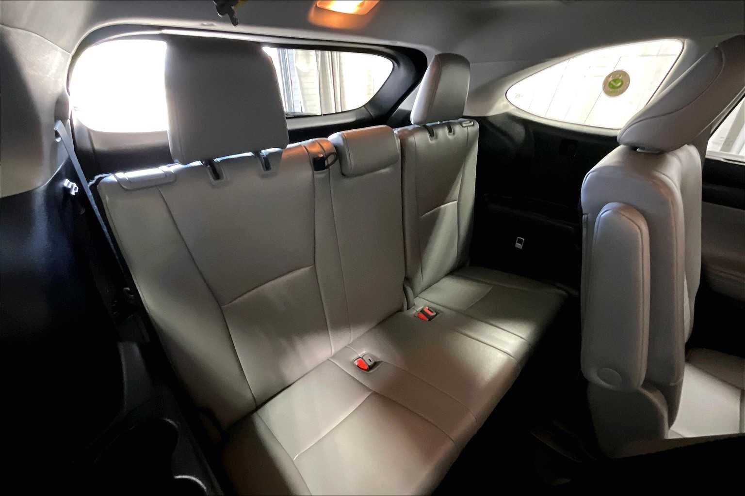 used 2021 Toyota Highlander car, priced at $35,788
