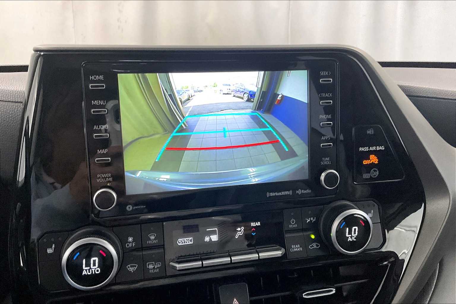 used 2021 Toyota Highlander car, priced at $35,788