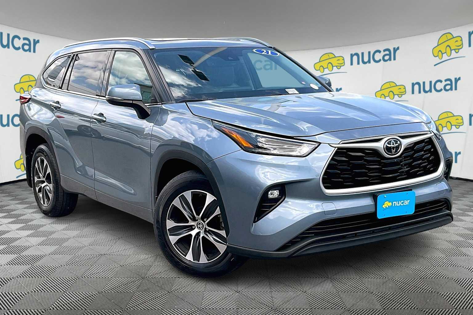 used 2021 Toyota Highlander car, priced at $35,788