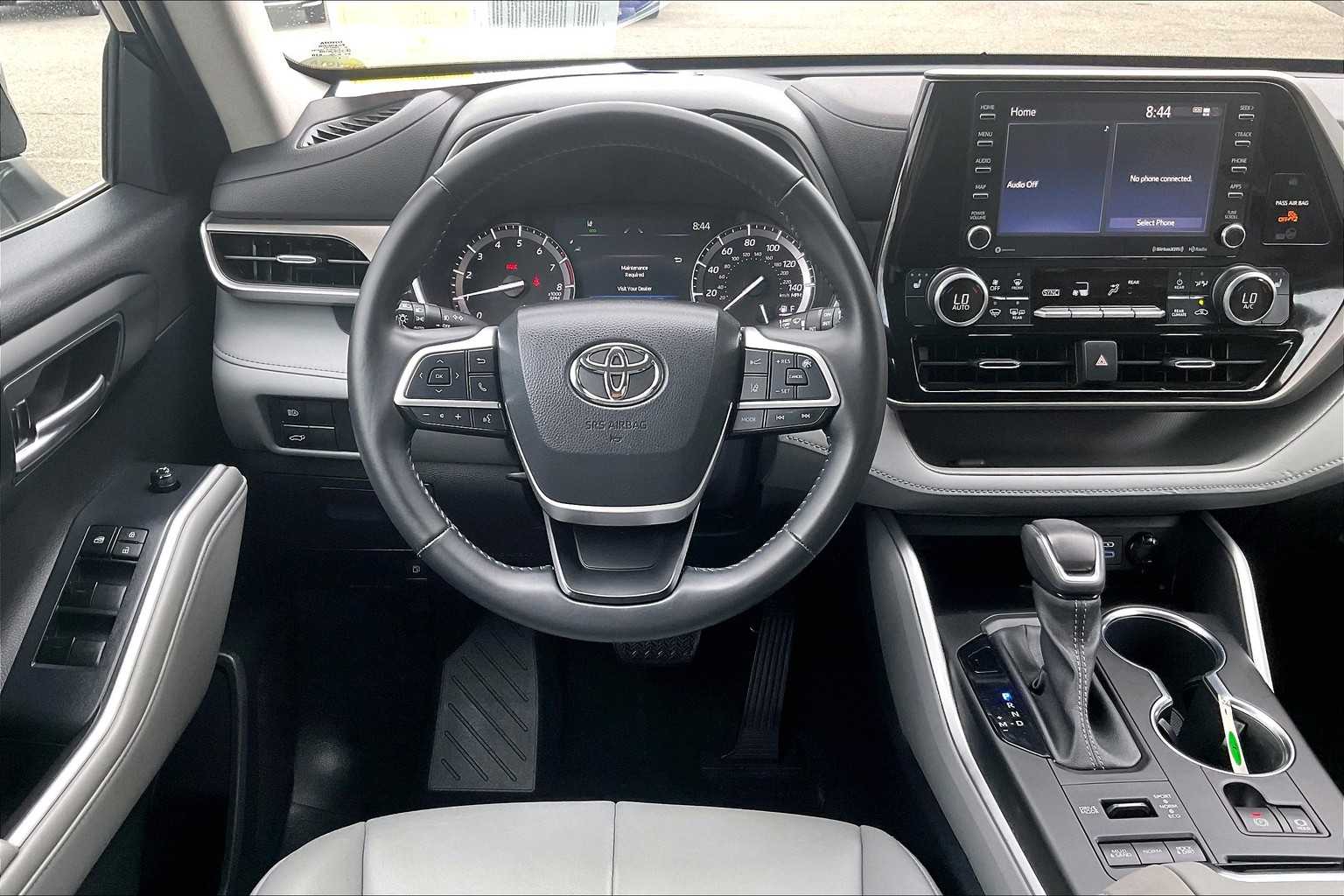 used 2022 Toyota Highlander car, priced at $38,787