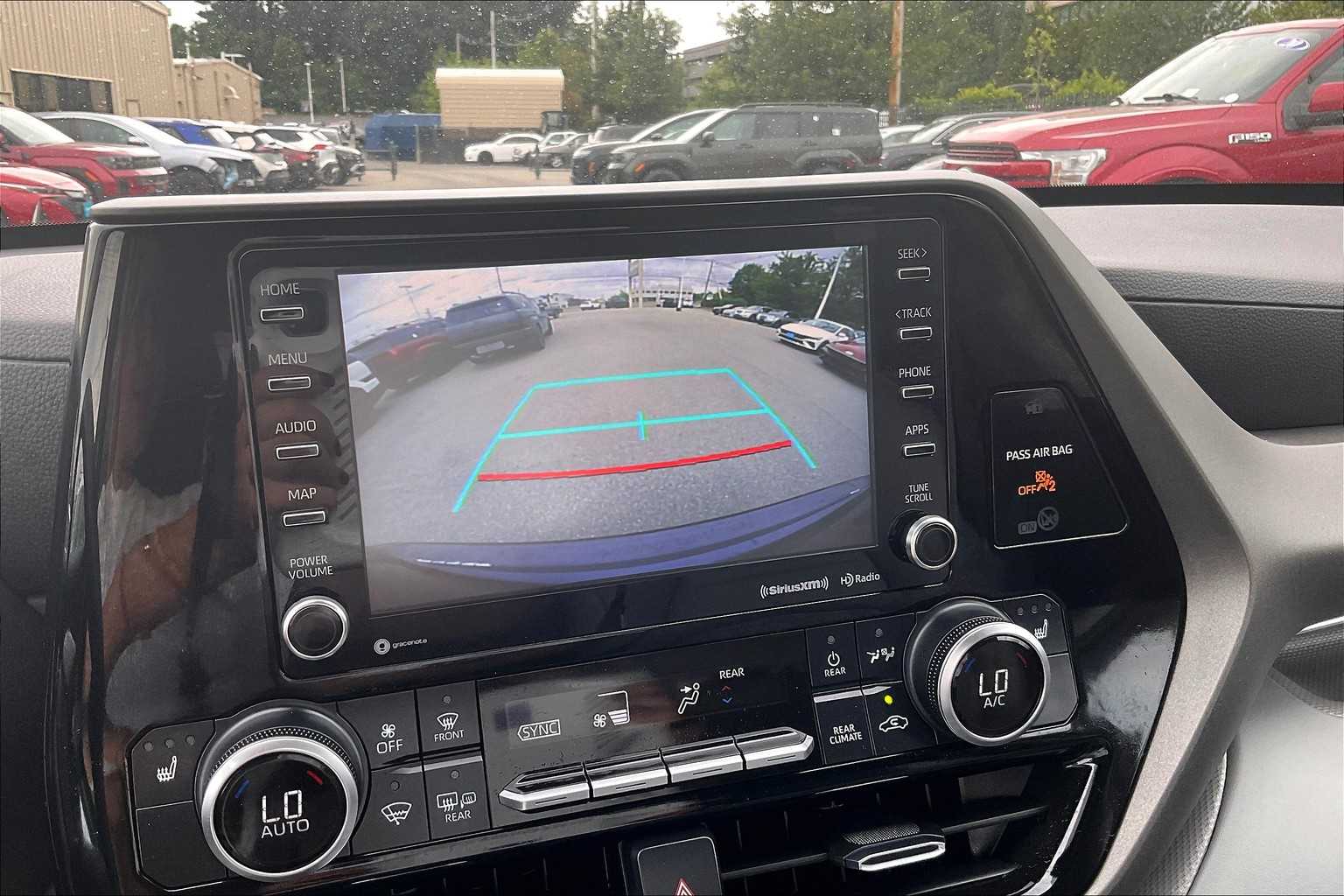 used 2022 Toyota Highlander car, priced at $38,787