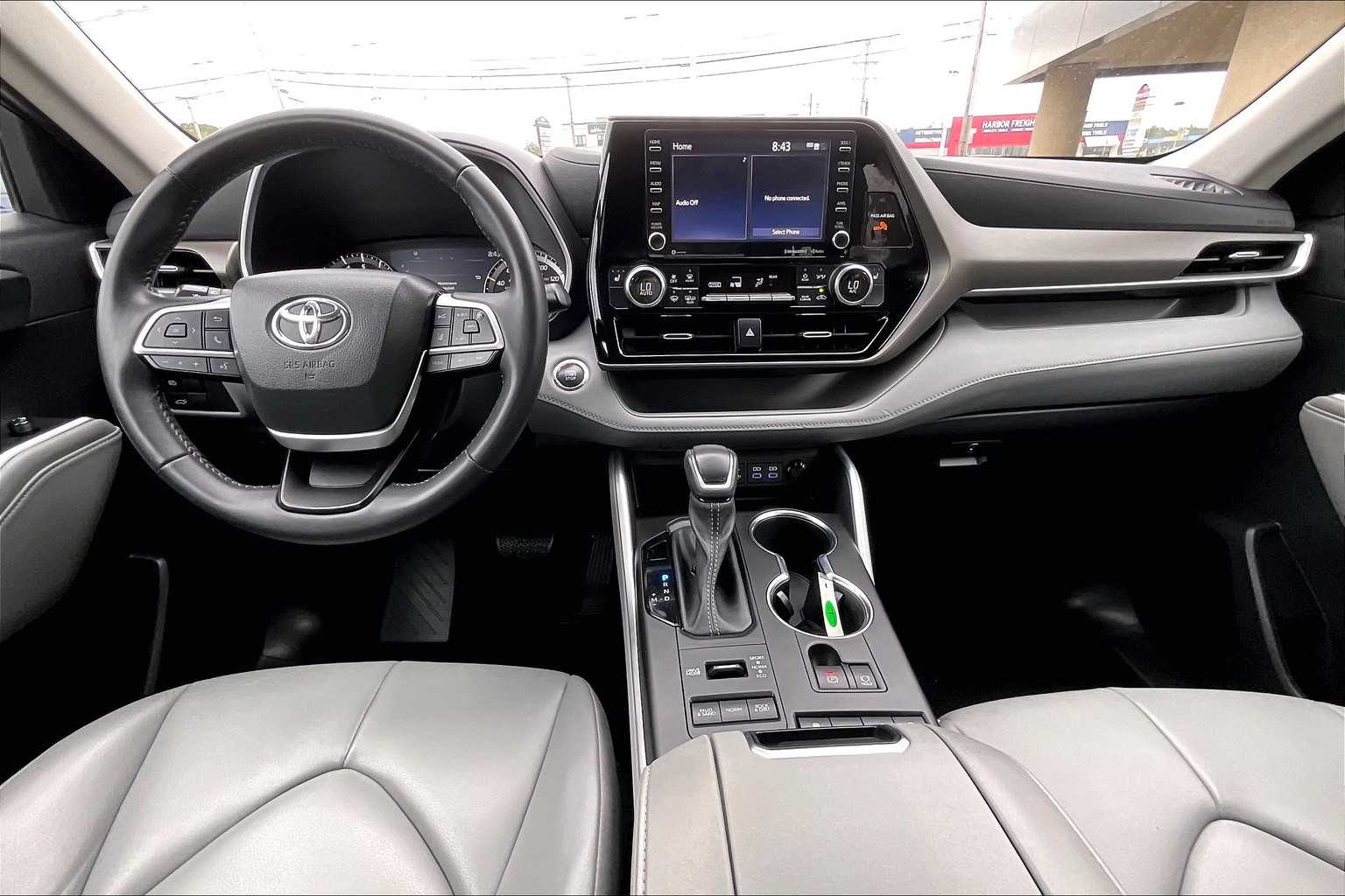 used 2022 Toyota Highlander car, priced at $38,787