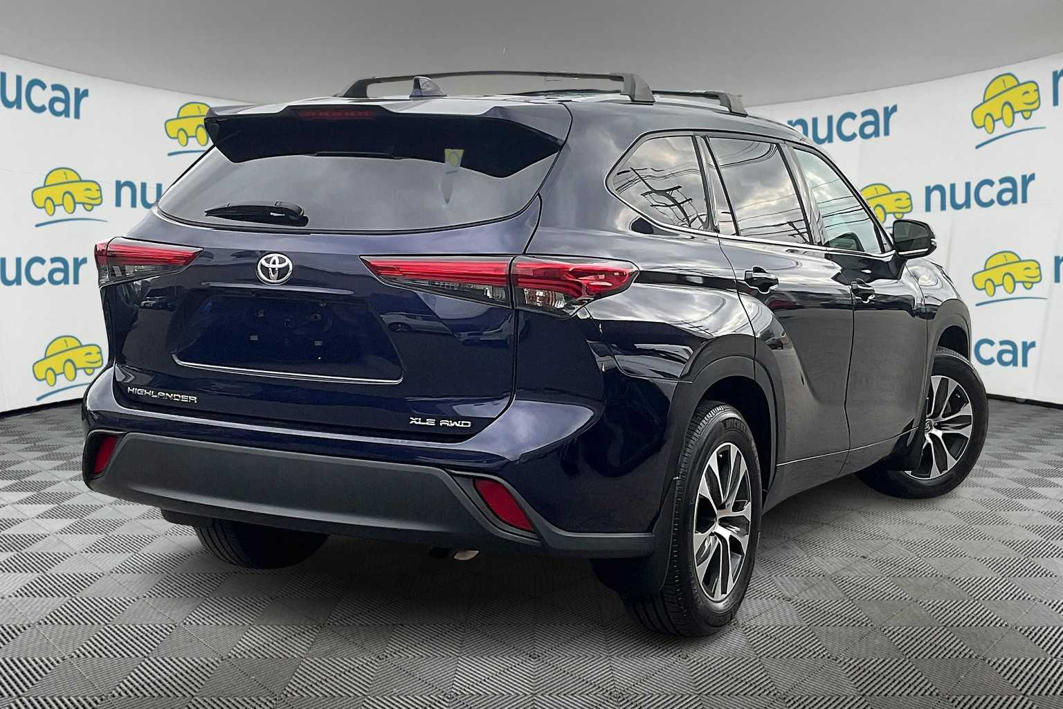 used 2022 Toyota Highlander car, priced at $38,787