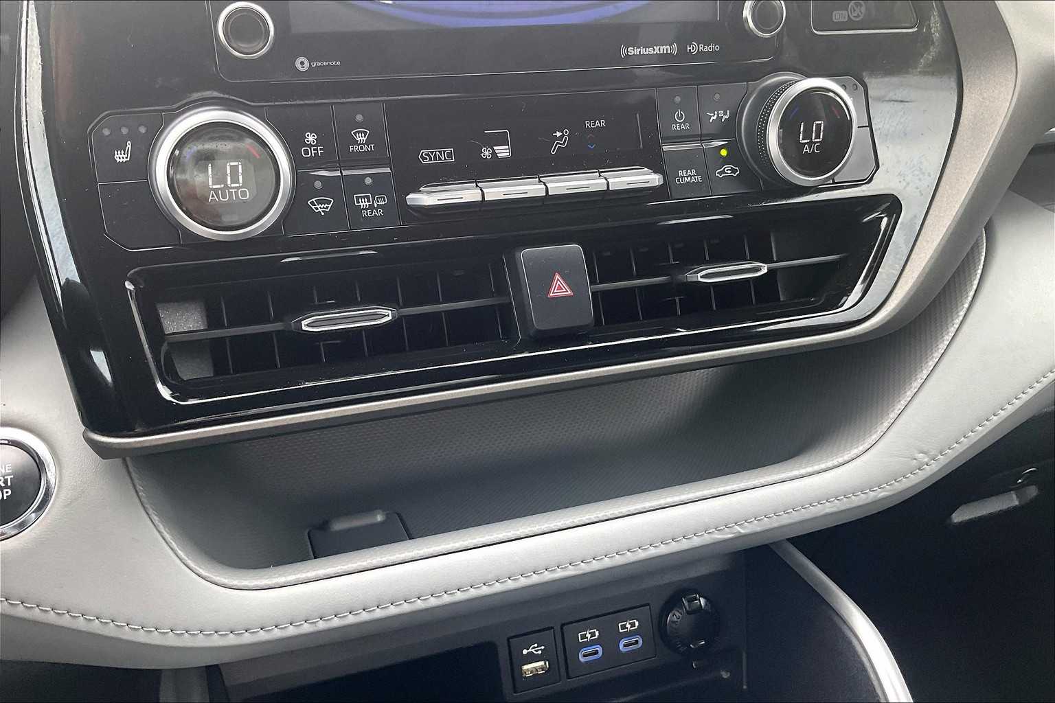 used 2022 Toyota Highlander car, priced at $38,787