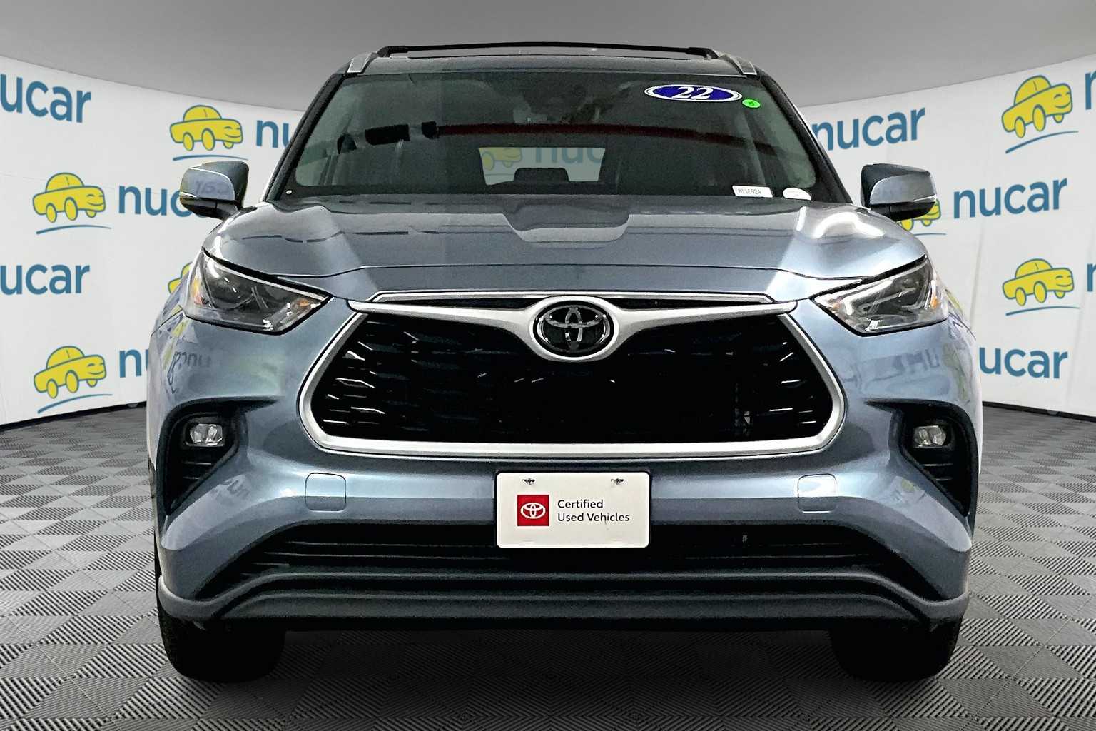 used 2022 Toyota Highlander car, priced at $37,437