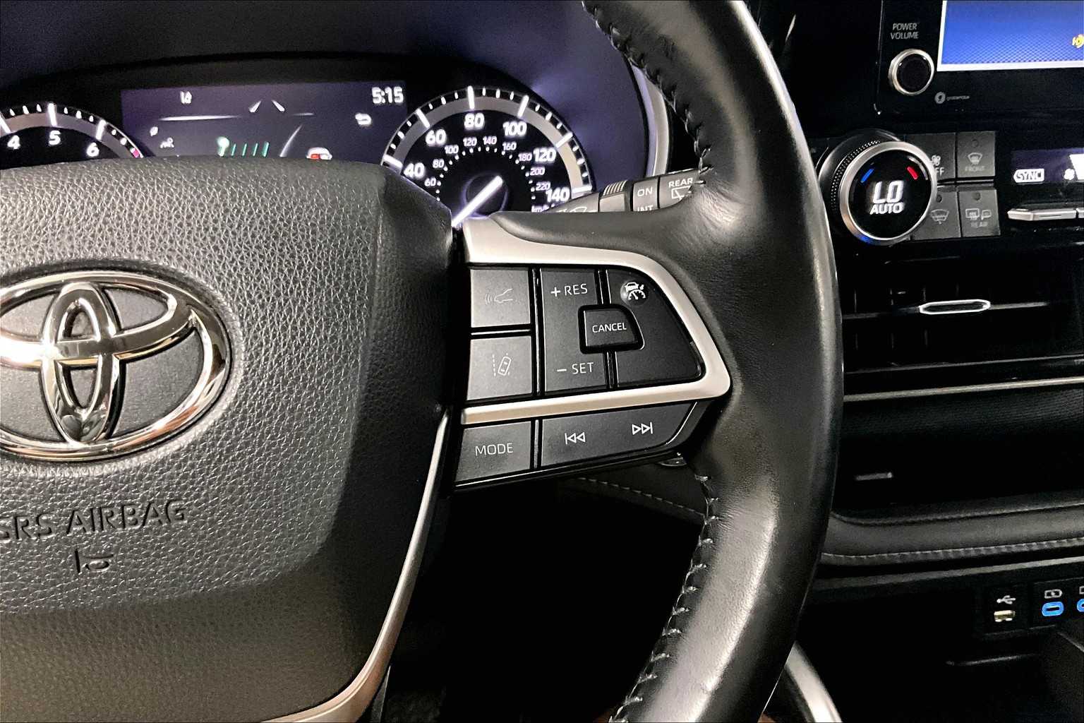 used 2022 Toyota Highlander car, priced at $37,437