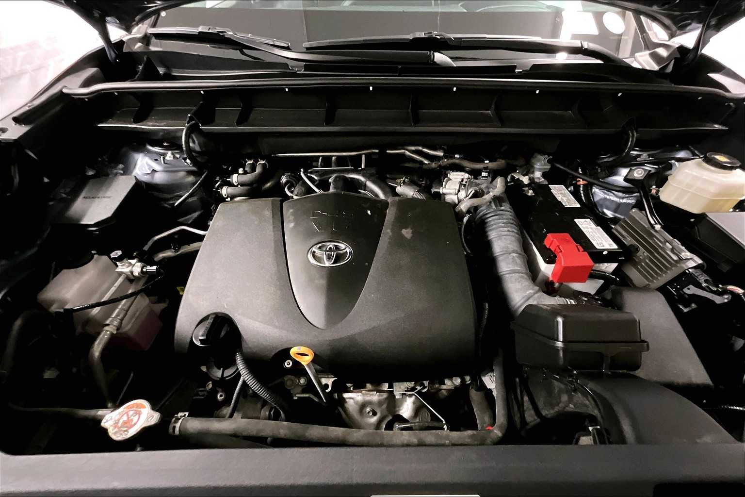 used 2022 Toyota Highlander car, priced at $37,437