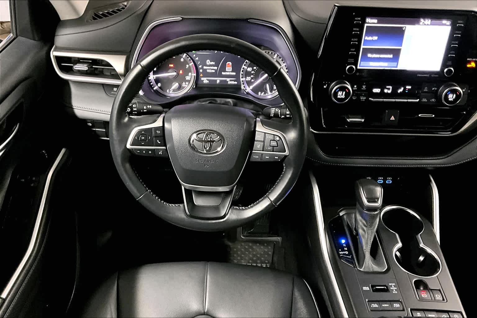 used 2022 Toyota Highlander car, priced at $37,888