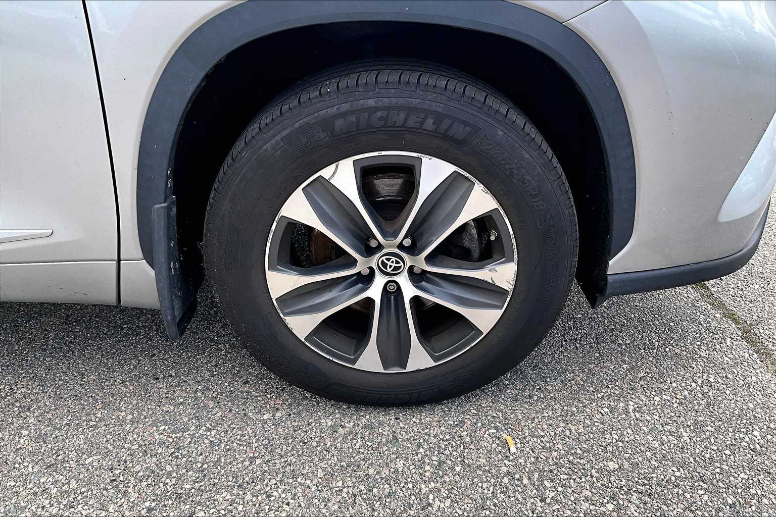 used 2021 Toyota Highlander car, priced at $29,433