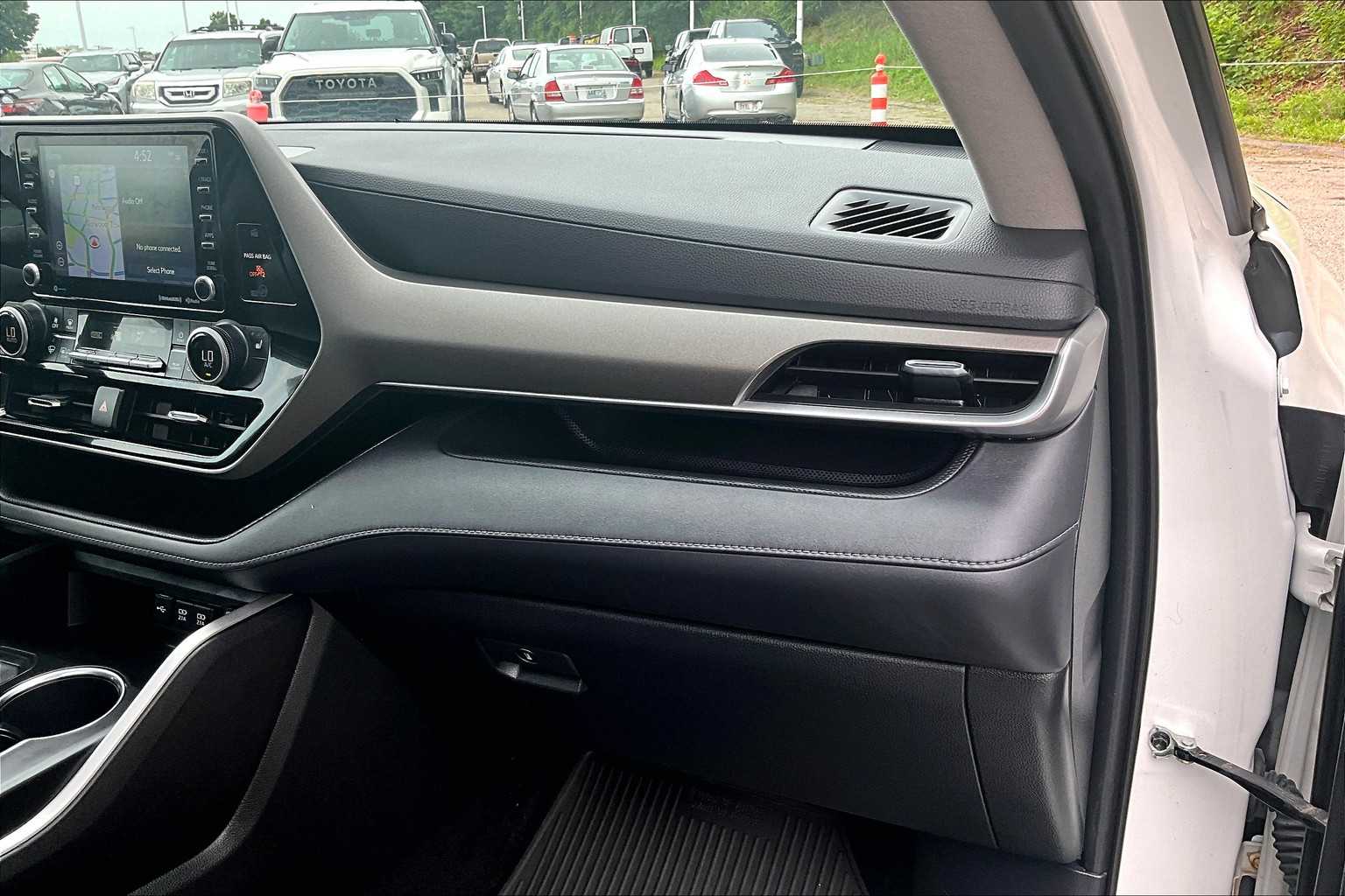 used 2021 Toyota Highlander car, priced at $29,488