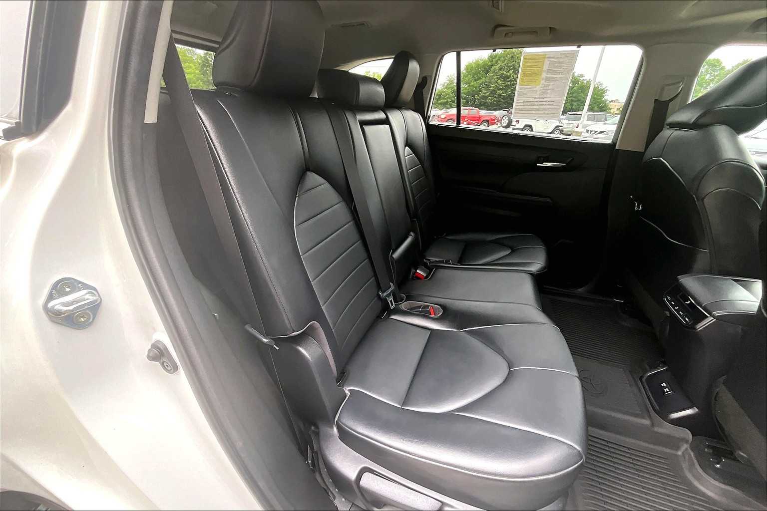 used 2021 Toyota Highlander car, priced at $29,488