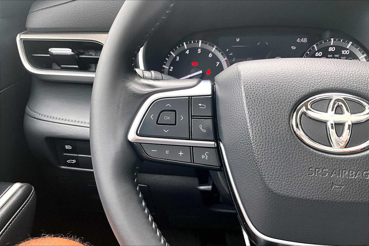used 2021 Toyota Highlander car, priced at $29,488