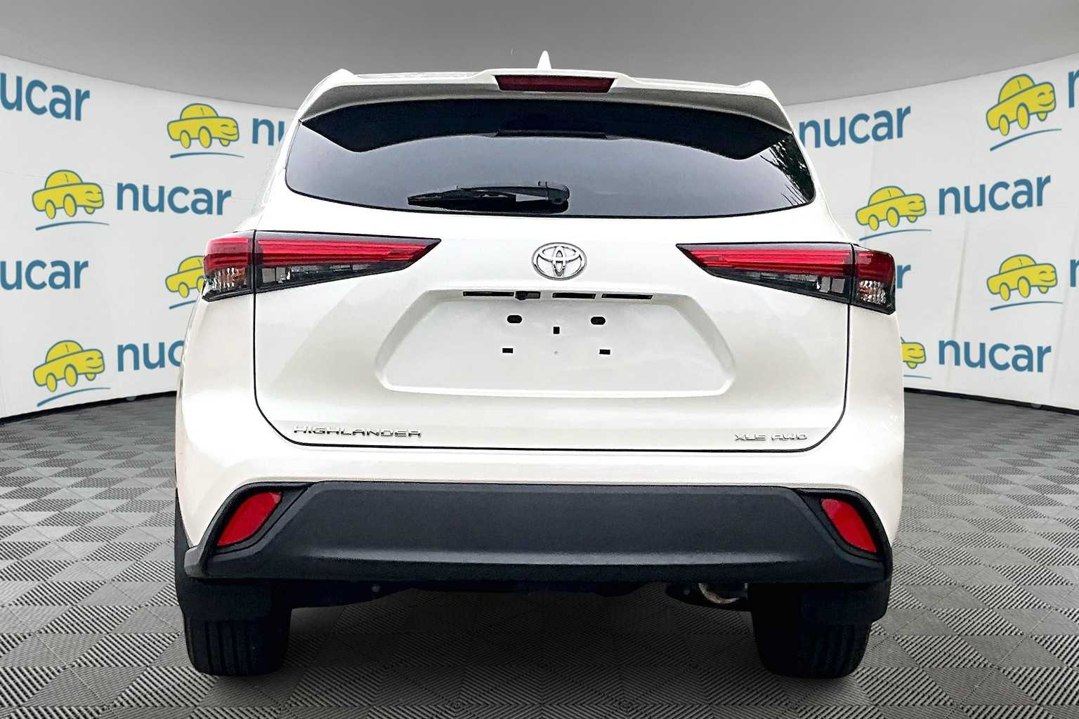 used 2021 Toyota Highlander car, priced at $29,488