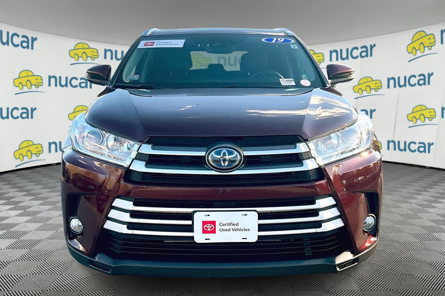 used 2019 Toyota Highlander car, priced at $30,777