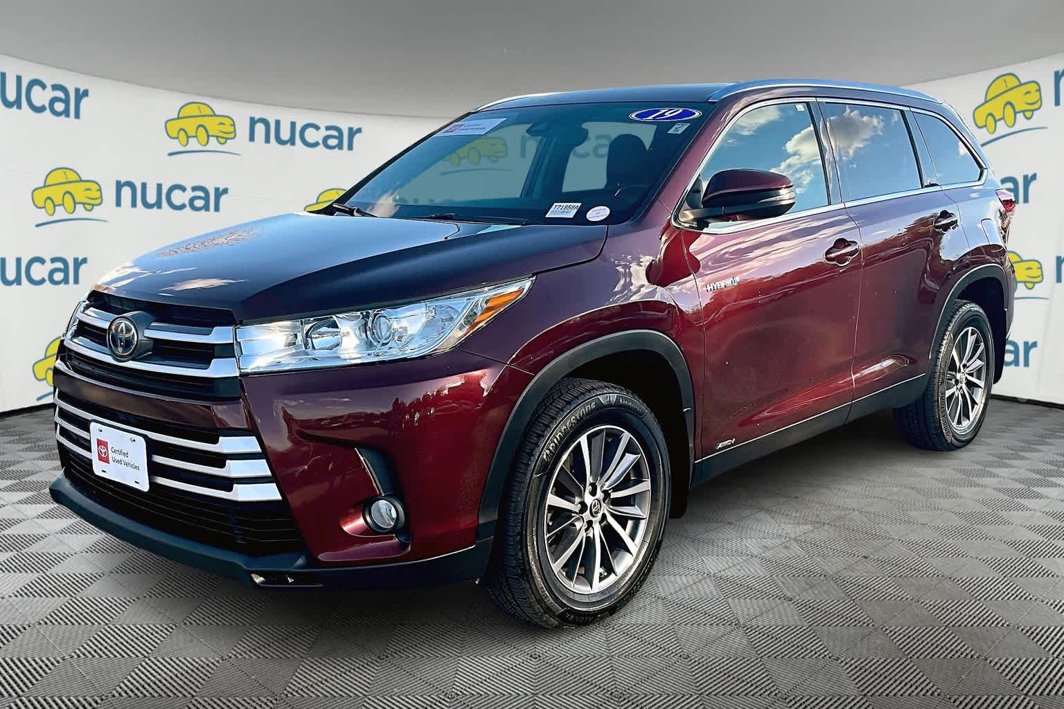 used 2019 Toyota Highlander car, priced at $30,777