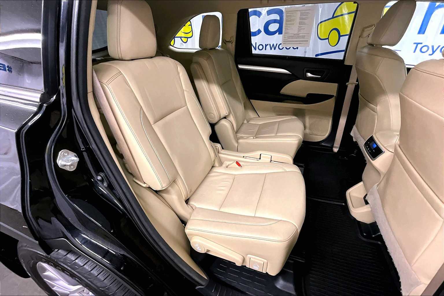 used 2015 Toyota Highlander car, priced at $17,988
