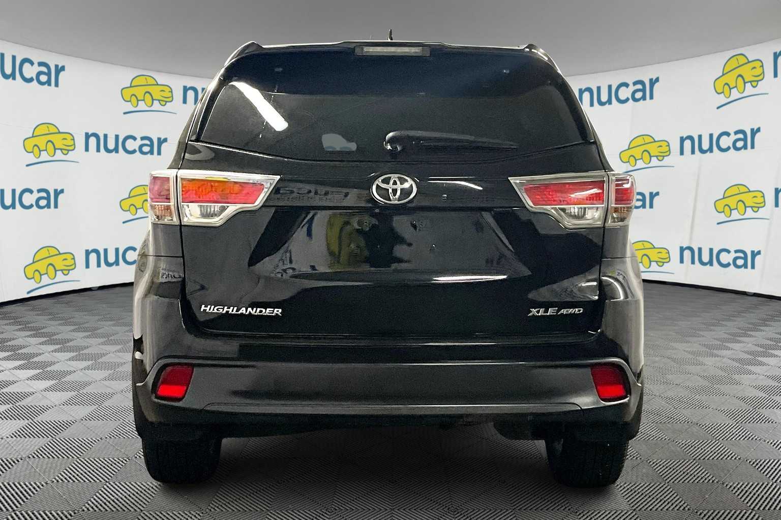 used 2015 Toyota Highlander car, priced at $17,988