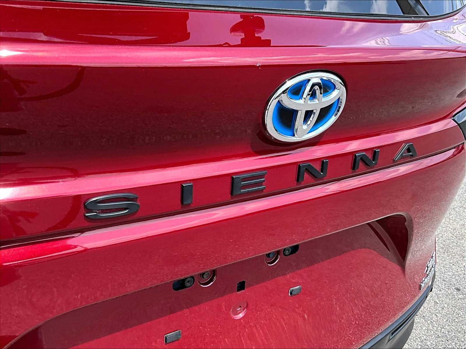 used 2021 Toyota Sienna car, priced at $37,794