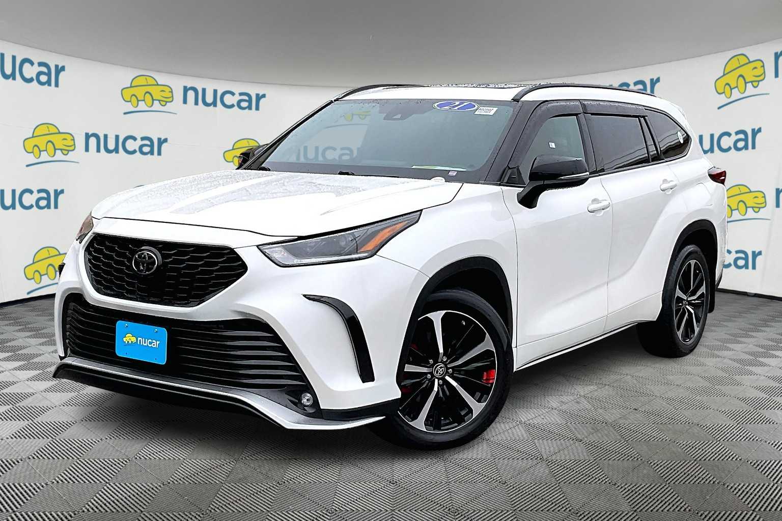 used 2021 Toyota Highlander car, priced at $34,488