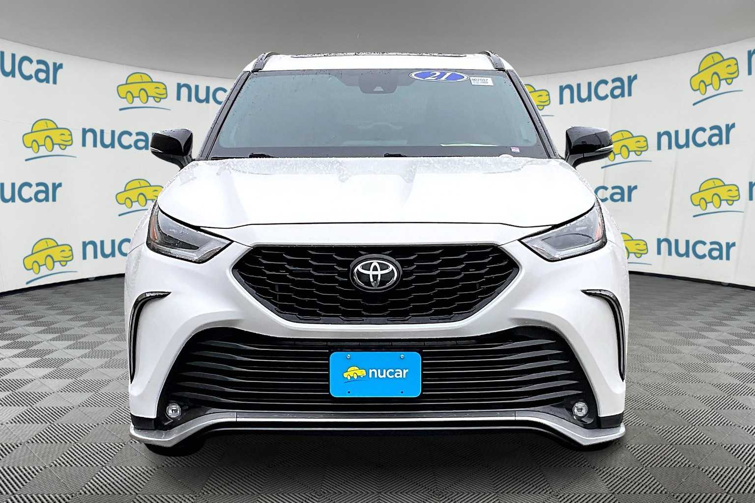 used 2021 Toyota Highlander car, priced at $34,488
