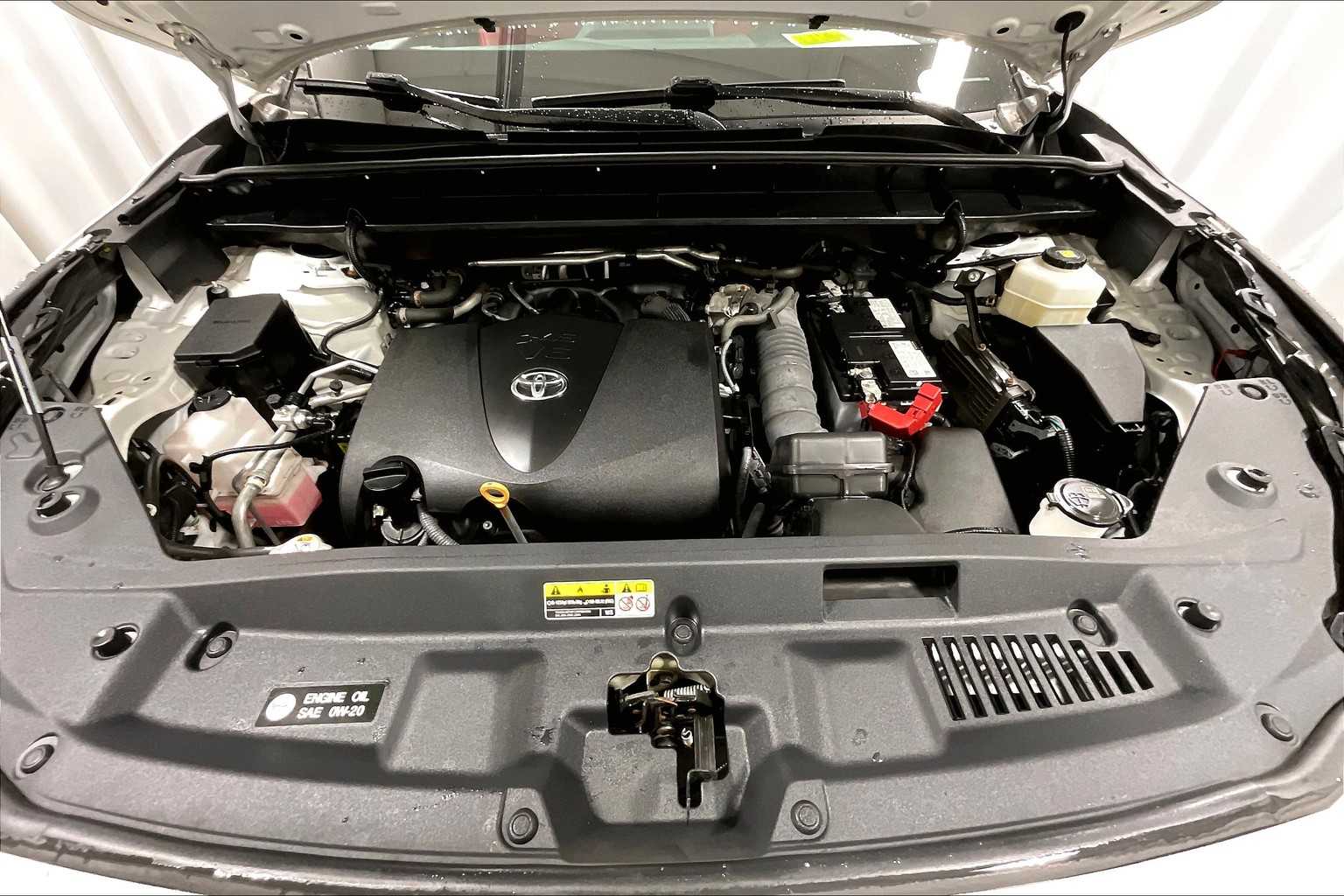 used 2021 Toyota Highlander car, priced at $34,488