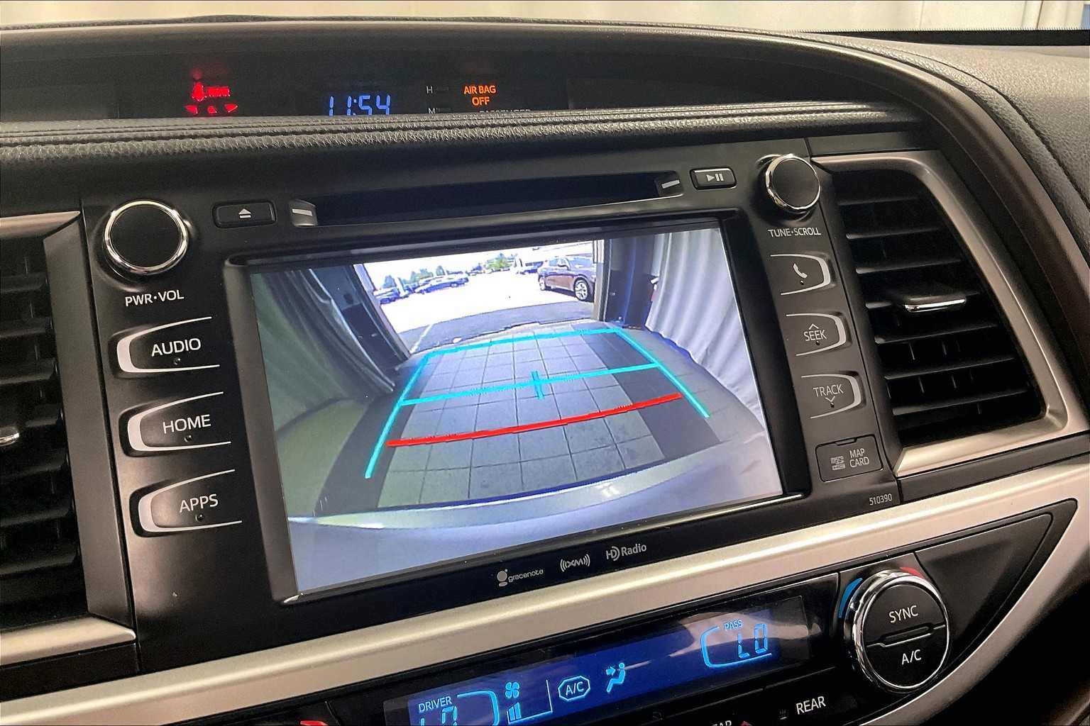 used 2019 Toyota Highlander car, priced at $28,277