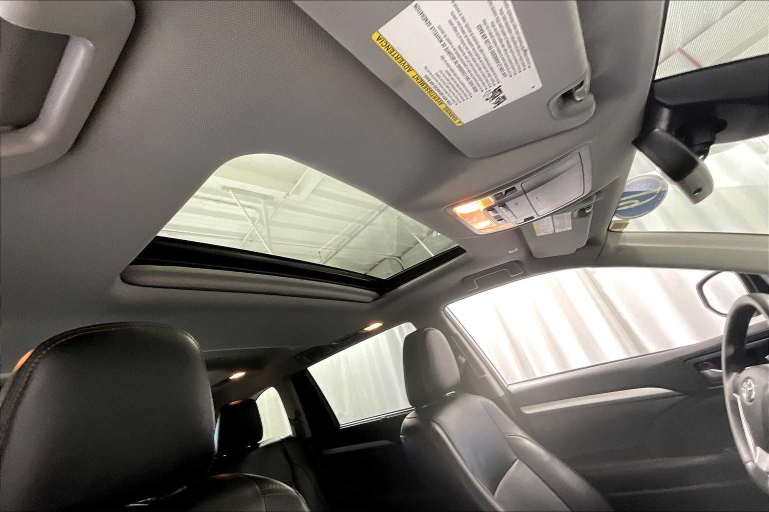 used 2019 Toyota Highlander car, priced at $28,277