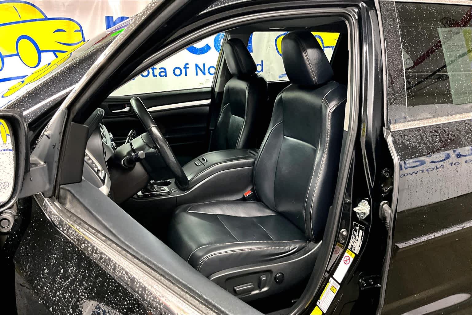 used 2019 Toyota Highlander car, priced at $26,988