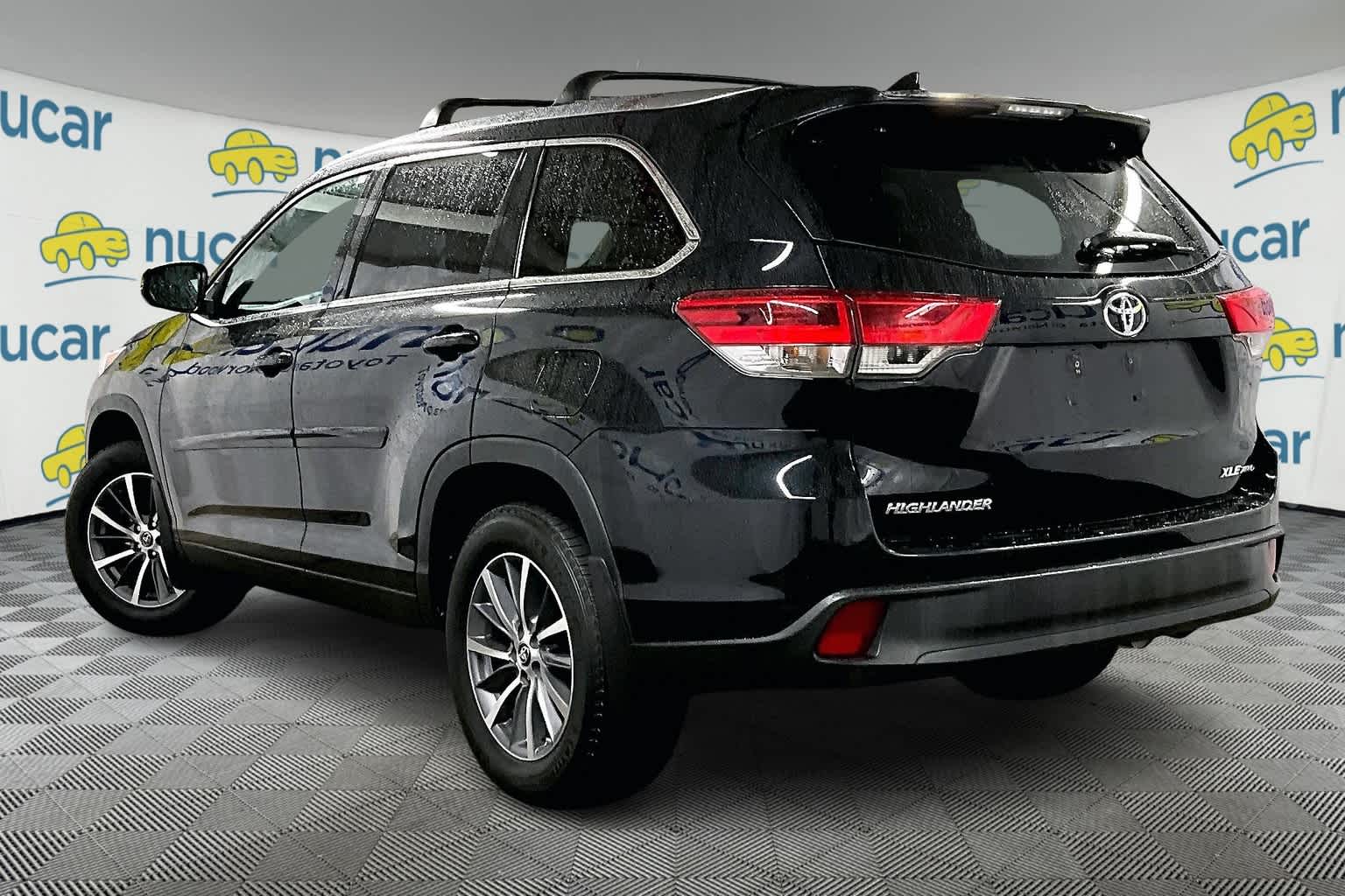used 2019 Toyota Highlander car, priced at $26,988