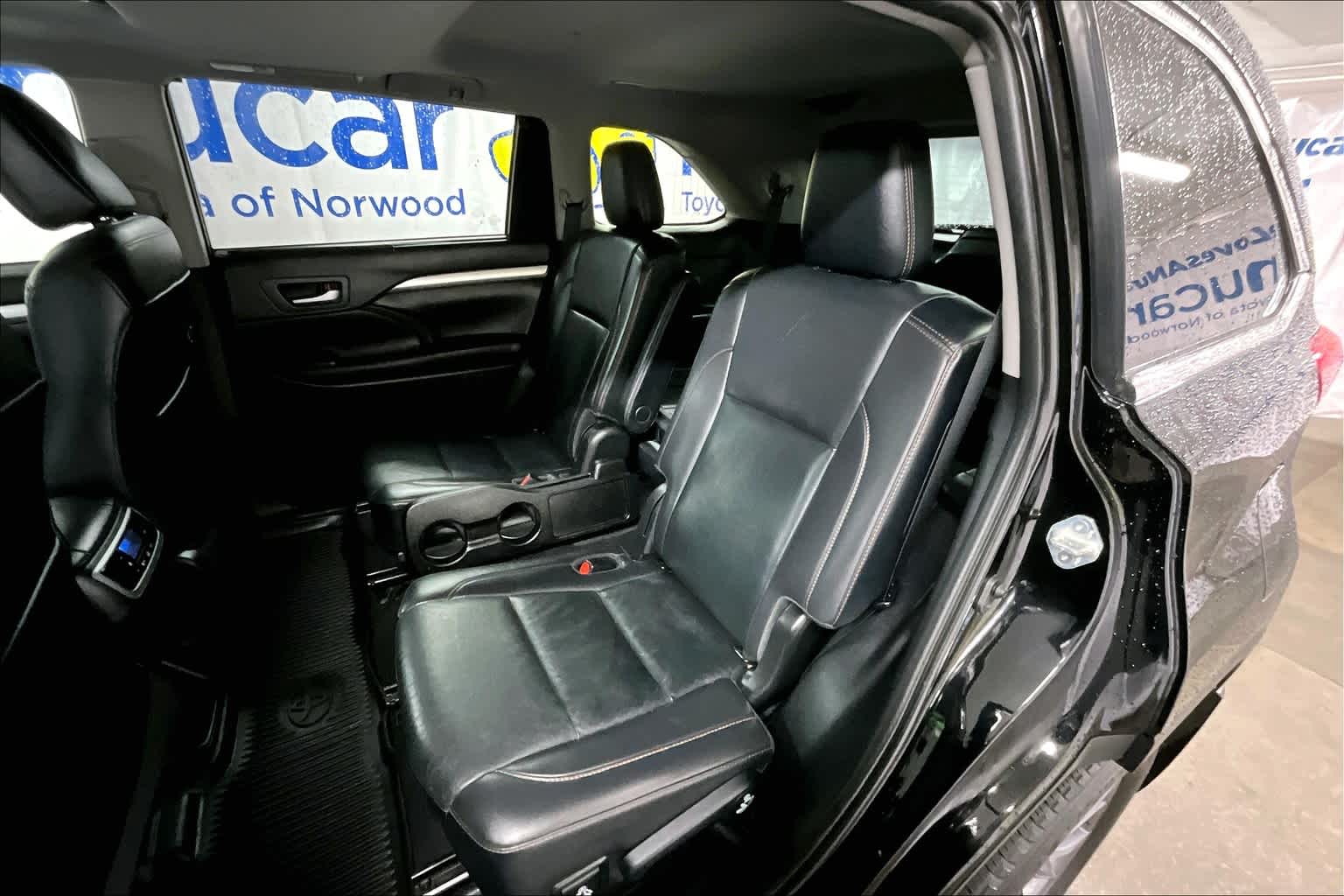 used 2019 Toyota Highlander car, priced at $26,988