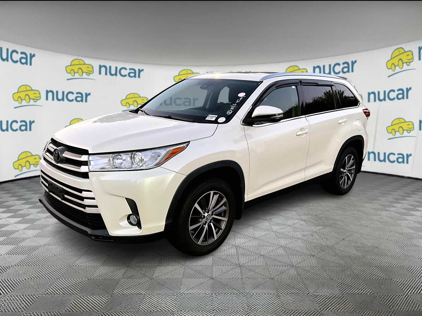 used 2019 Toyota Highlander car, priced at $27,050
