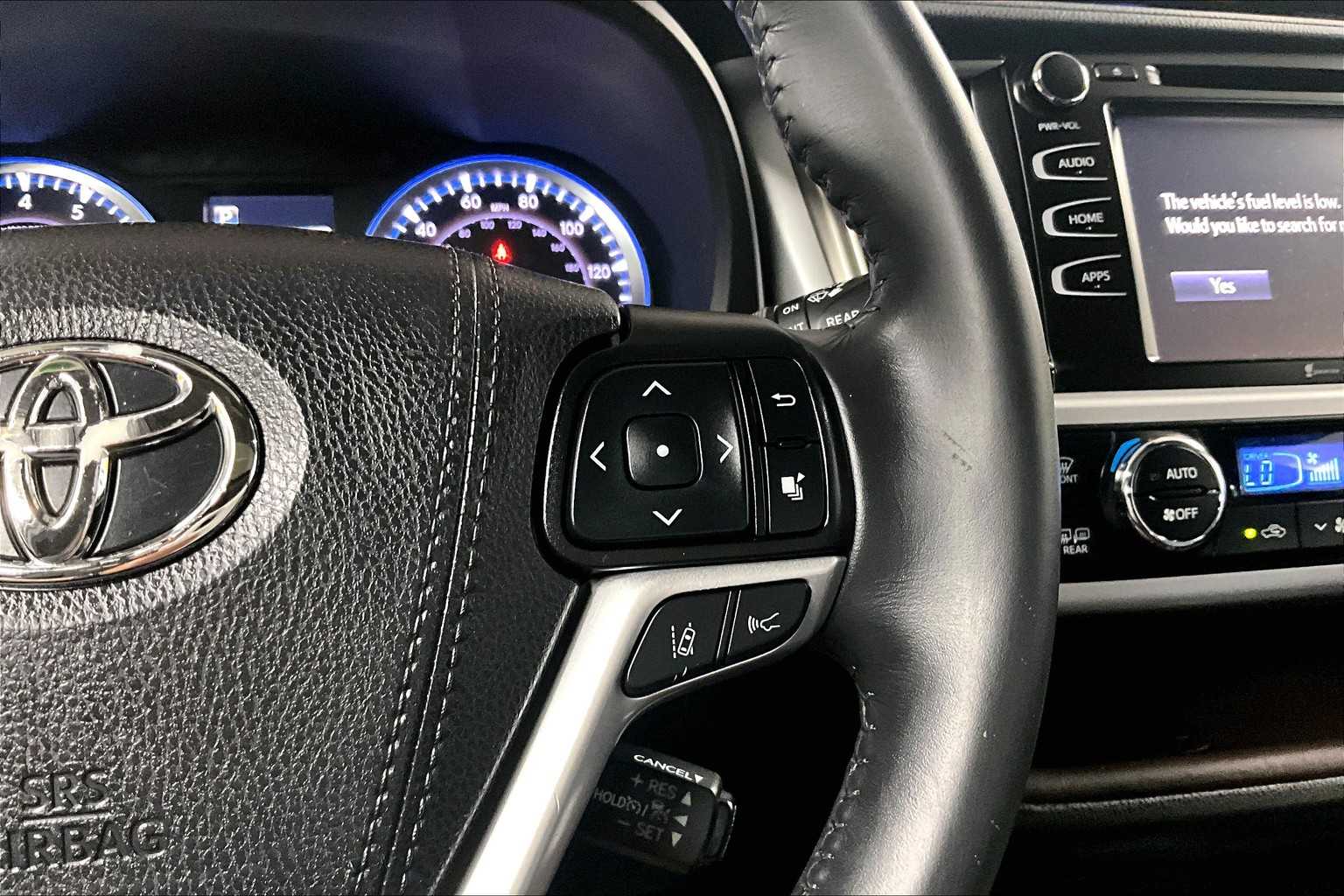 used 2019 Toyota Highlander car, priced at $27,998