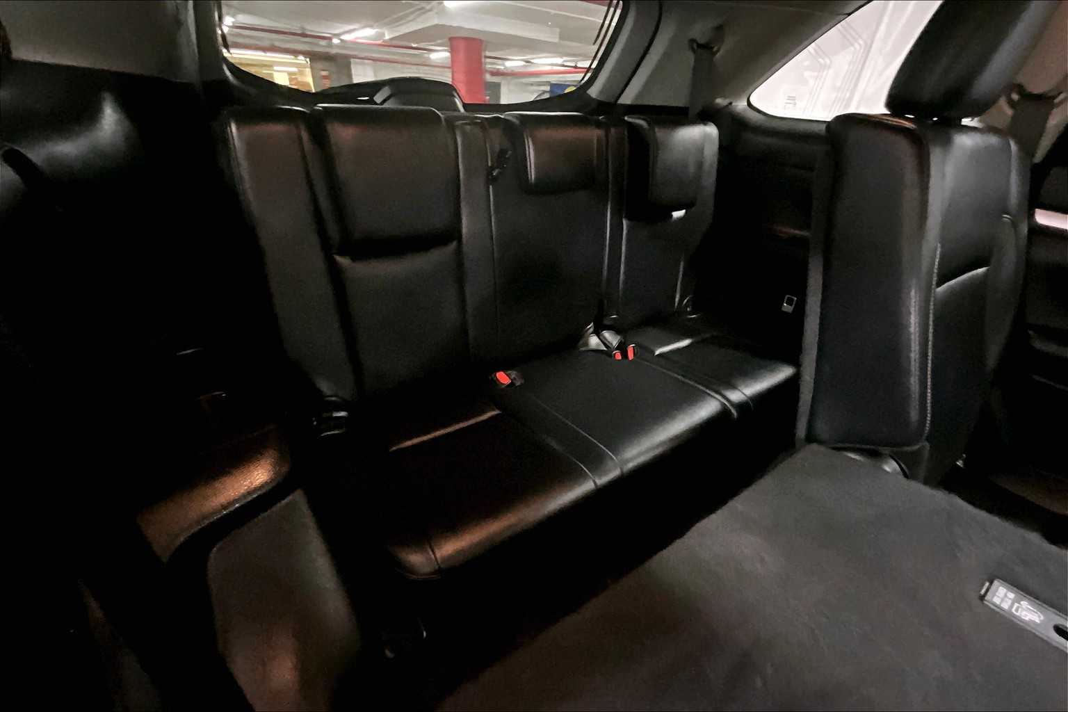used 2019 Toyota Highlander car, priced at $27,998
