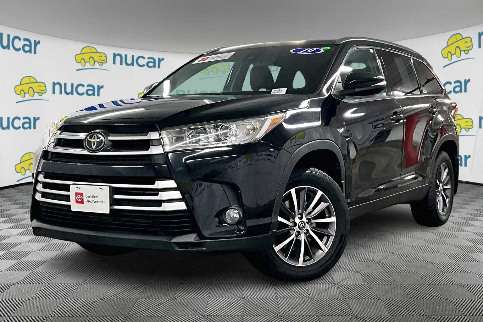 used 2019 Toyota Highlander car, priced at $27,998