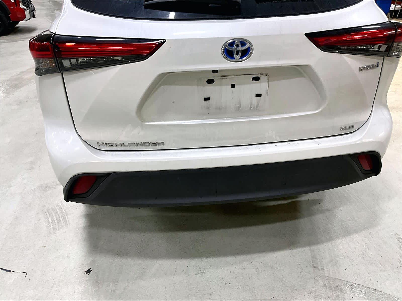 used 2023 Toyota Highlander car, priced at $39,221