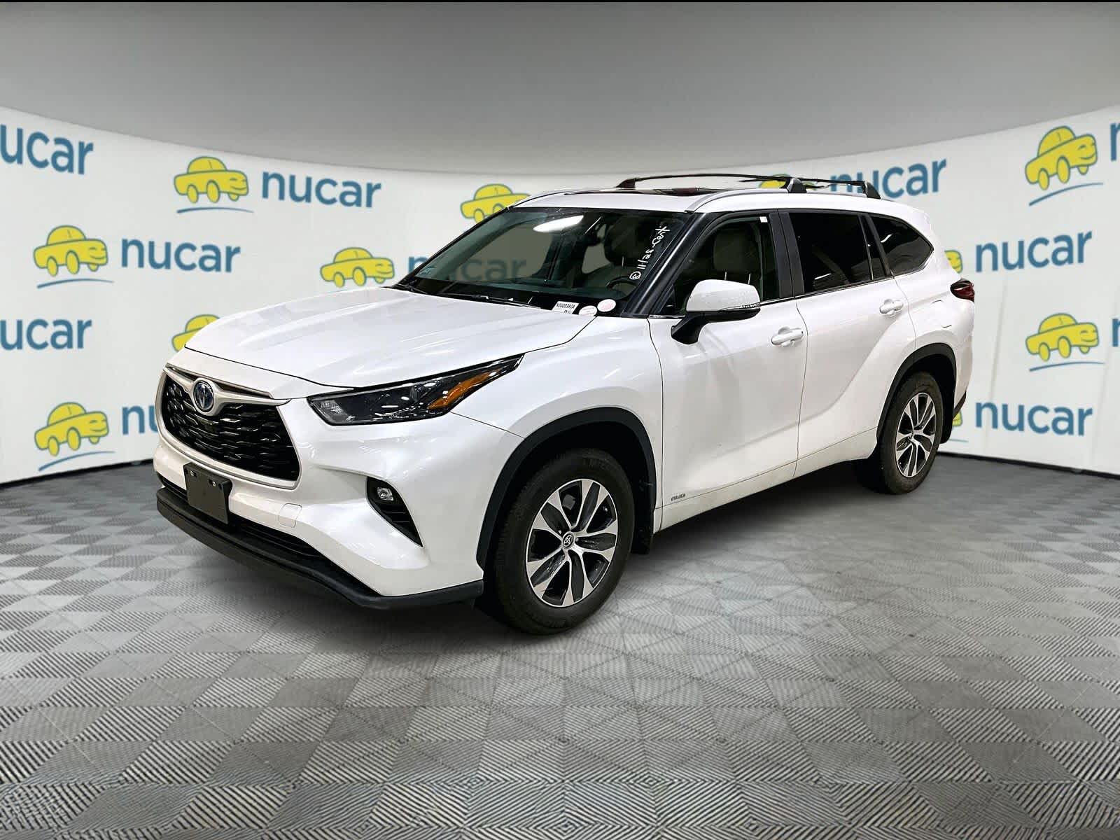 used 2023 Toyota Highlander car, priced at $39,221